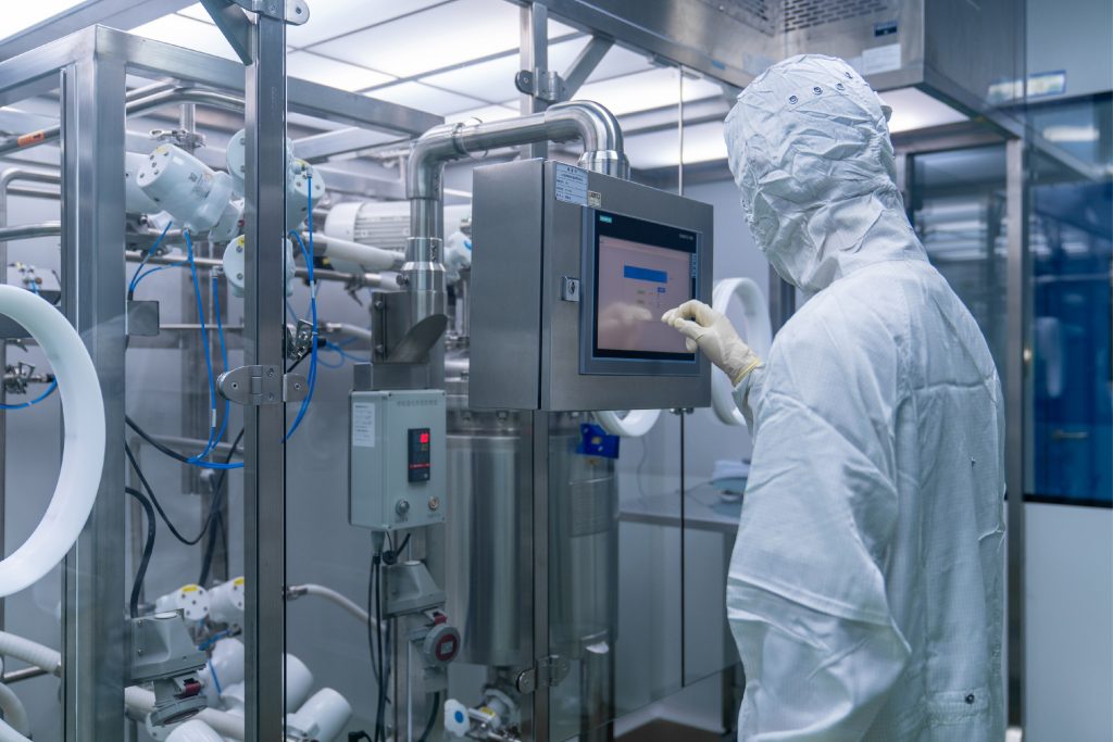 Pharmaceutical-Grade Cleanroom